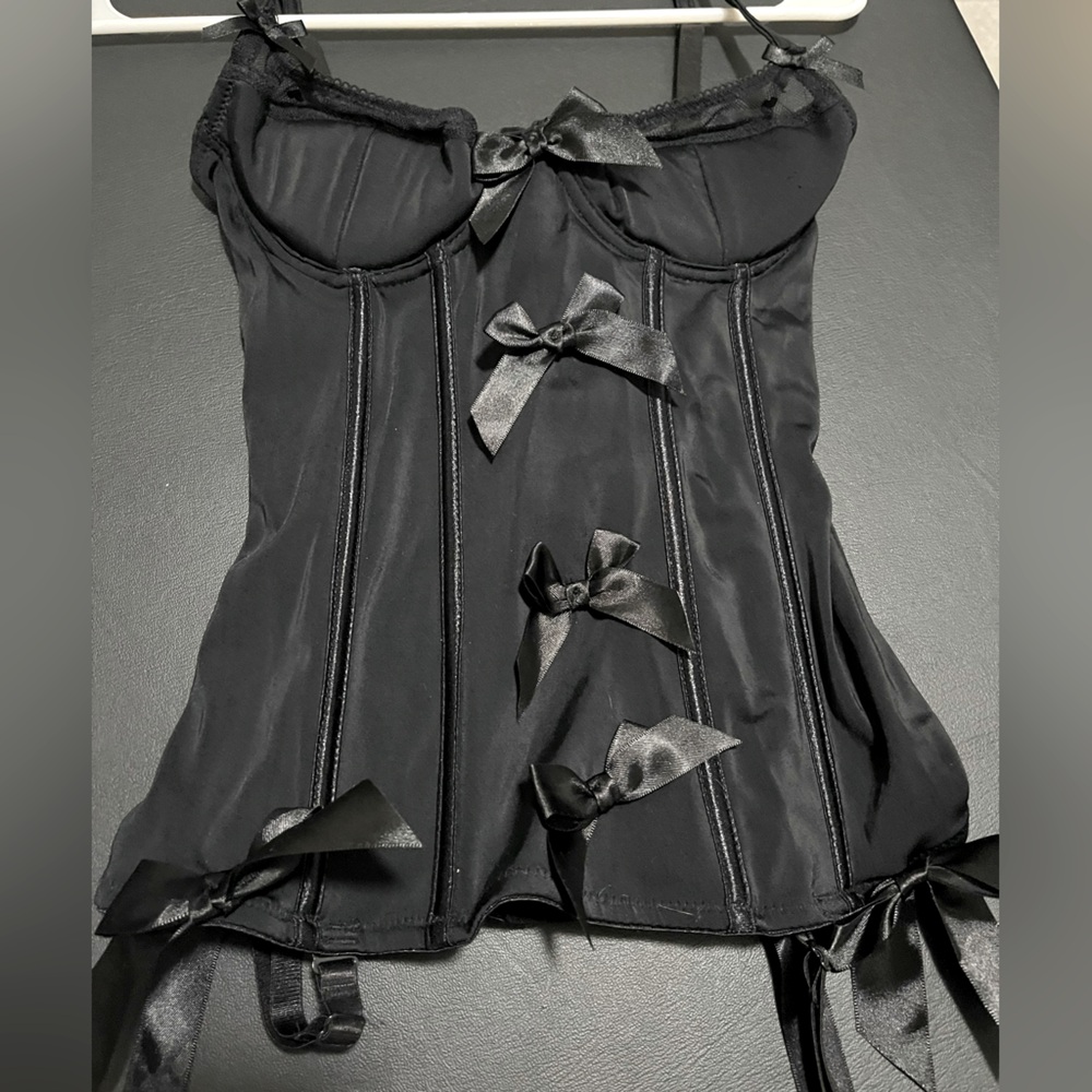 Black bows corset top